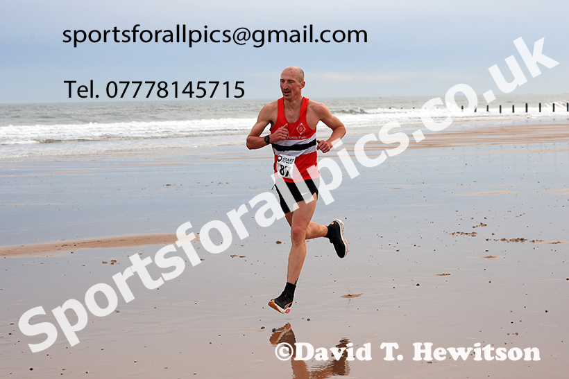 The 2024 Blyth Beach Run, Northumberland.   Photo: David T. Hewitson/Sports for All Pics